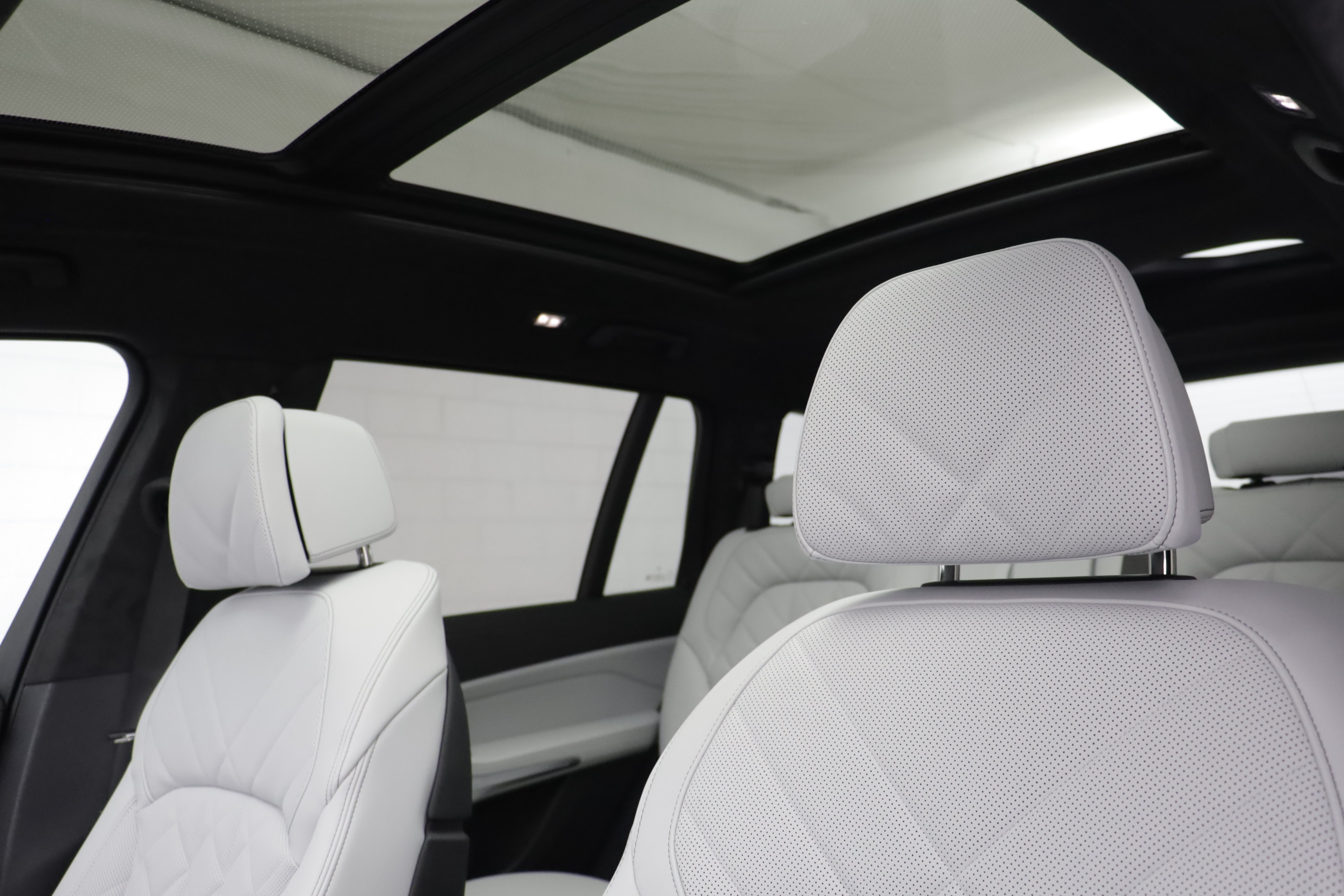 New 2027 BMW X7 xDrive40i w/ Executive Package AWD/4WD image 15