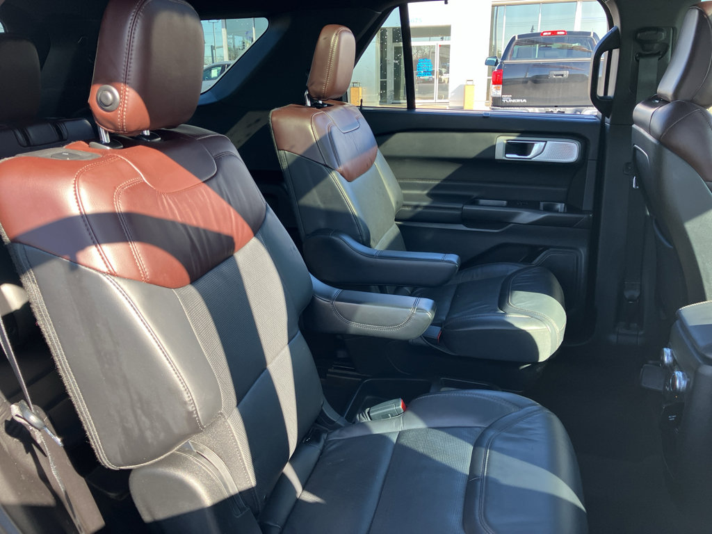 Used 2015 Ford F150 Lariat w/ Equipment Group 502A Luxury image 37