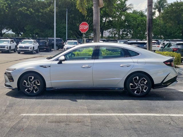 Used 2025 Hyundai Sonata SEL FWD image 6