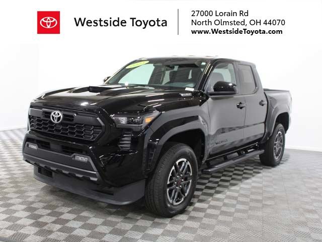 Certified 2025 Toyota Tacoma TRD Sport AWD/4WD image 1