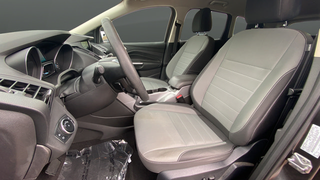 Used 2016 Ford Escape SE w/ Equipment Group 201A AWD/4WD image 9