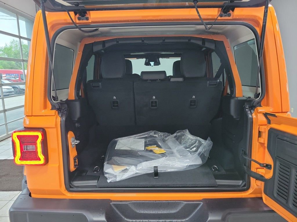 New 2025 Jeep Wrangler Unlimited Sahara w/ Safety Group image 7