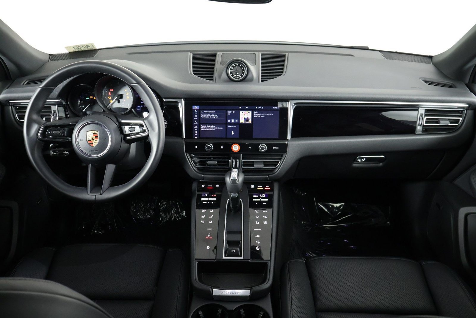 Certified 2026 Porsche Macan S AWD/4WD image 11