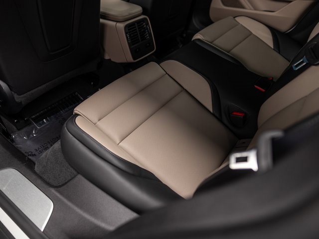 New 2025 Porsche Taycan image 42