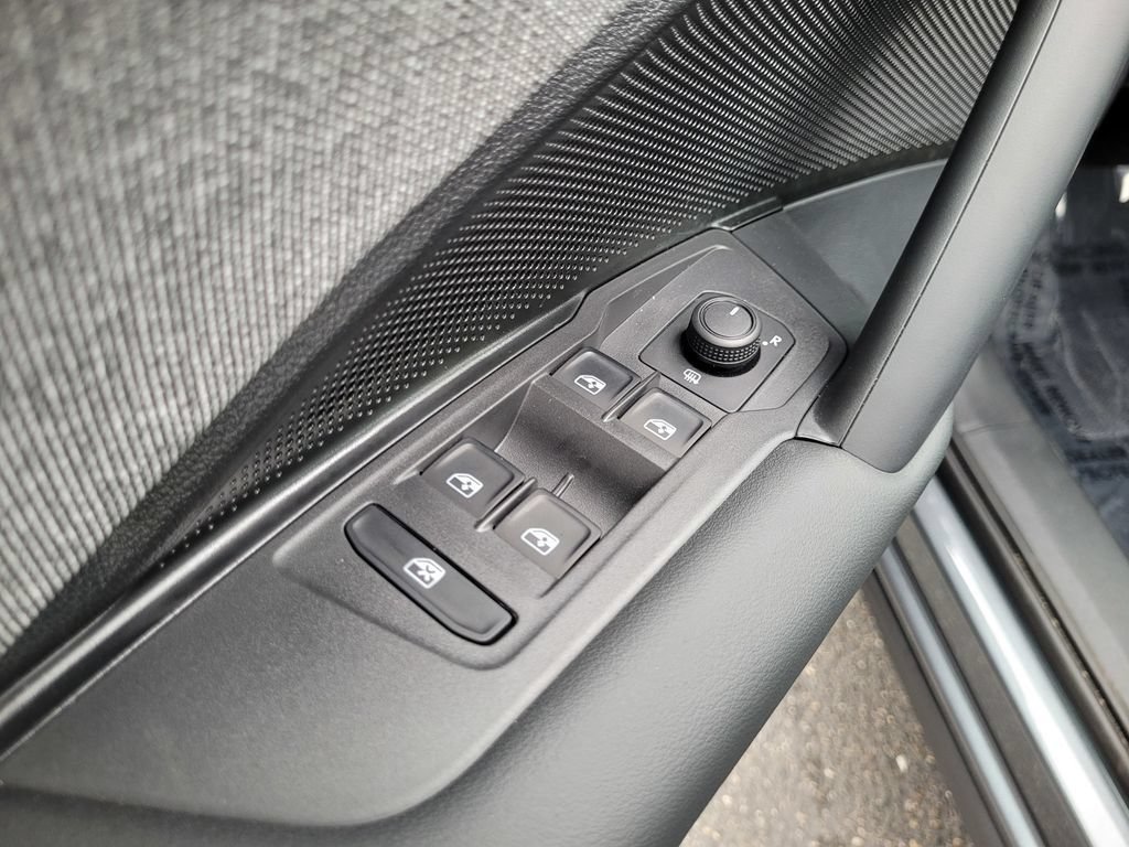 New 2026 Volkswagen Tiguan S FWD image 26