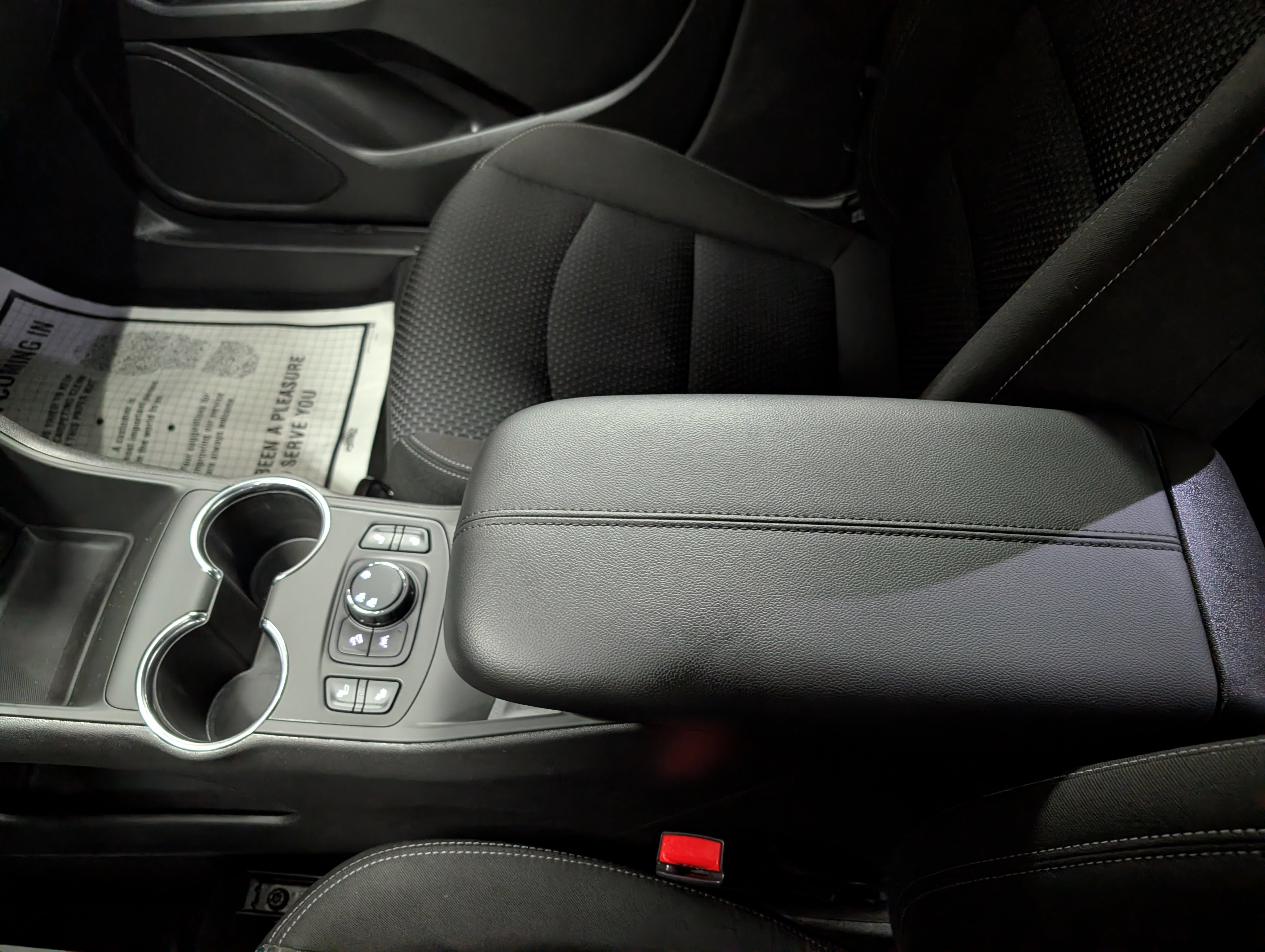 Used 2023 GMC Terrain SLE w/ Driver Convenience Package image 15