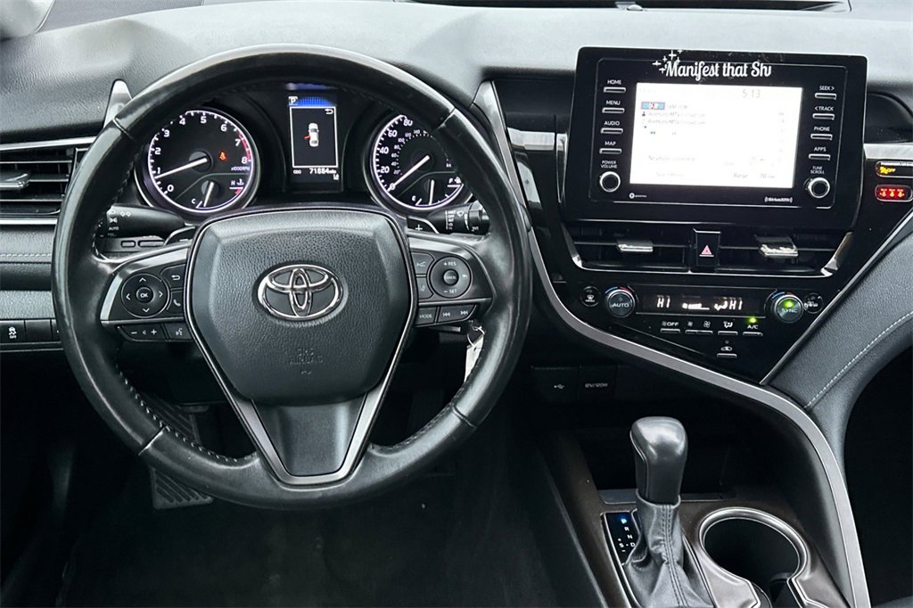 Used 2022 Toyota Camry SE image 17