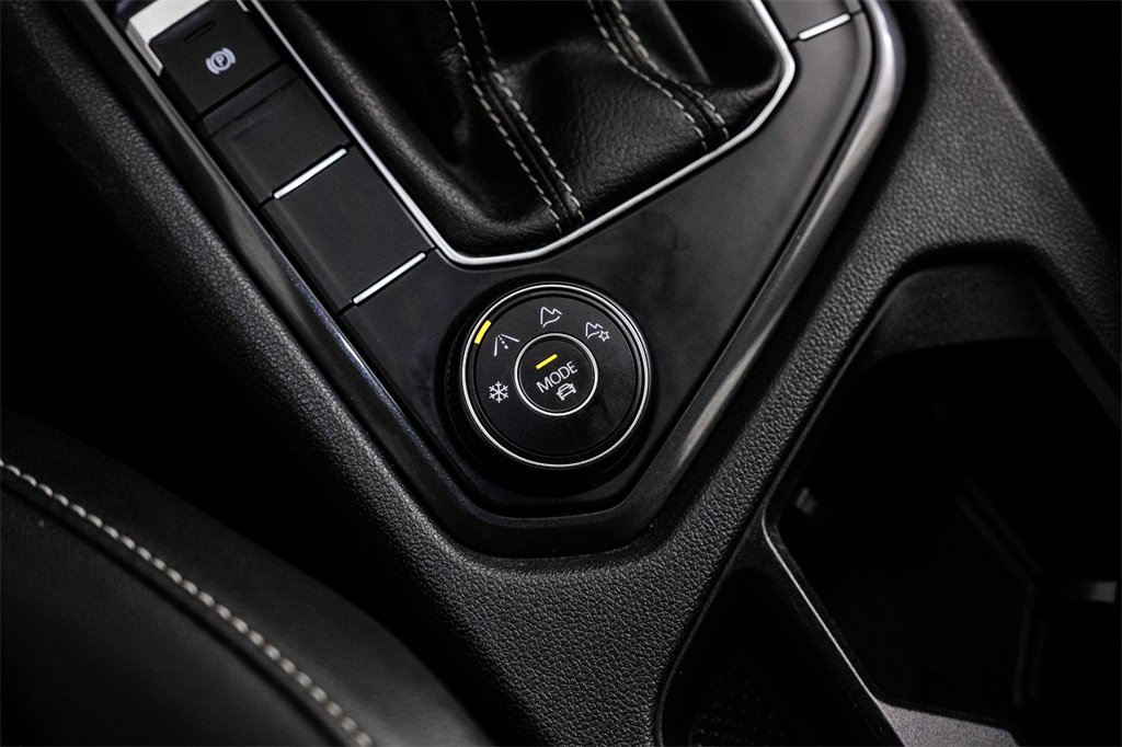 Used 2022 Volkswagen Tiguan SE image 29