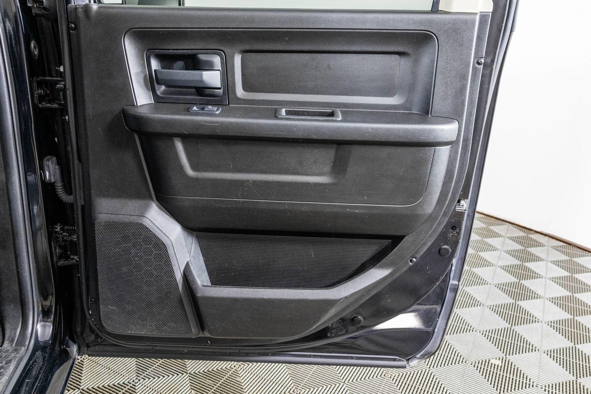 Used 2019 RAM 1500 Tradesman w/ Tradesman SXT Package AWD/4WD image 43