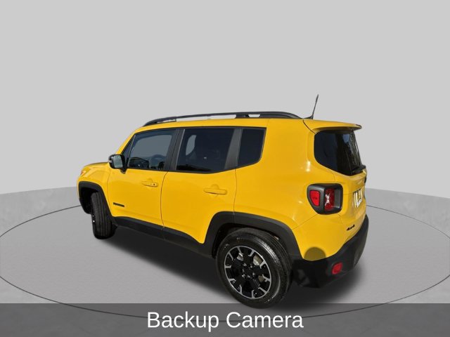 Used 2023 Jeep Renegade Latitude AWD/4WD image 6