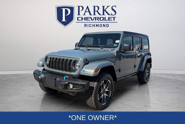 Used 2024 Jeep Wrangler Unlimited w/ Convenience Group AWD/4WD image 3