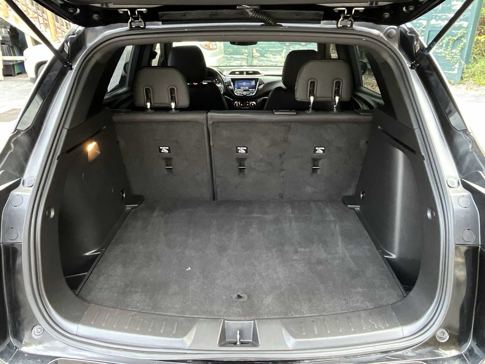 Used 2021 Chevrolet TrailBlazer RS w/ Convenience Package image 23