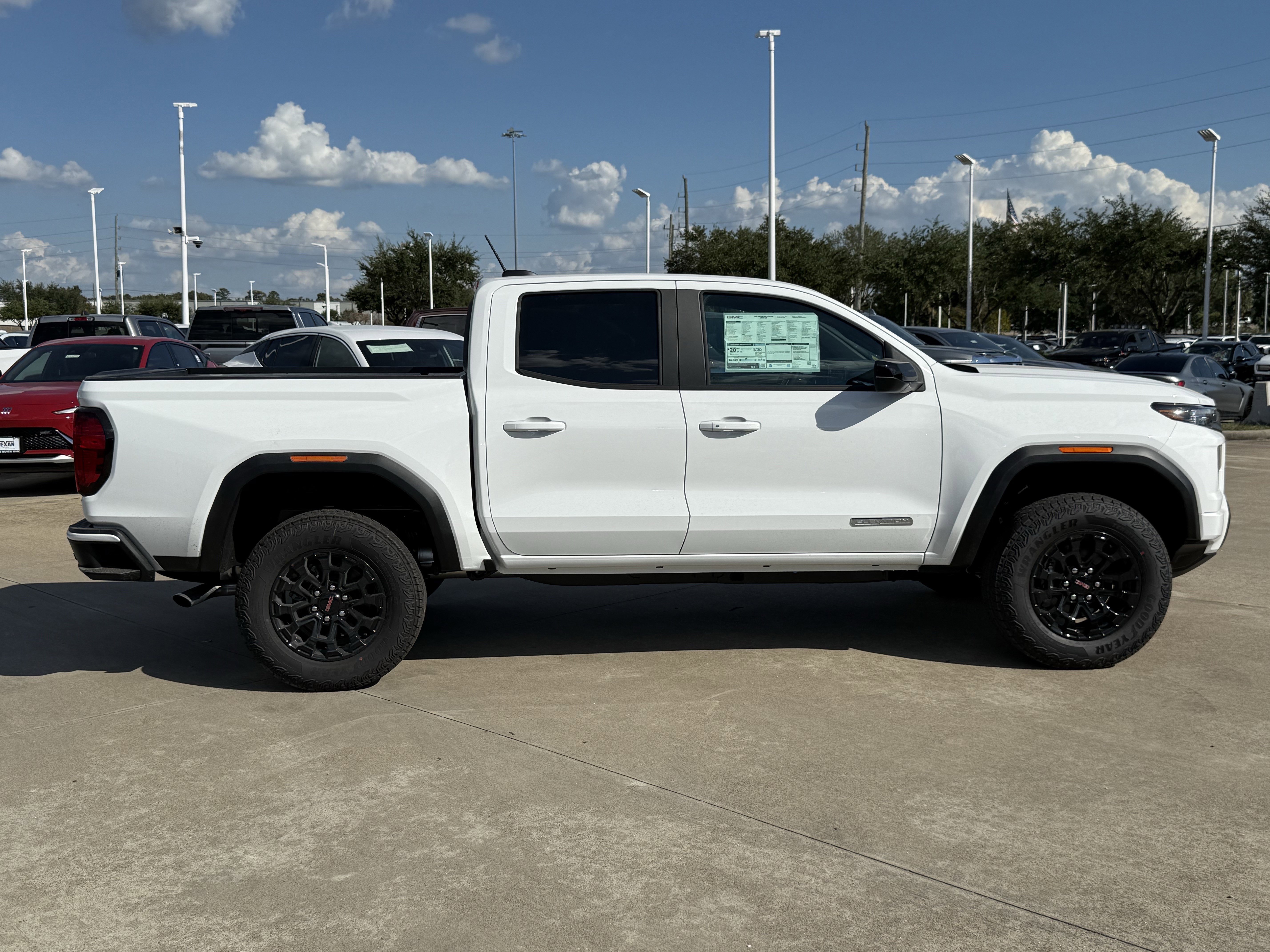 New 2026 GMC Canyon Elevation w/ Convenience Package image 3