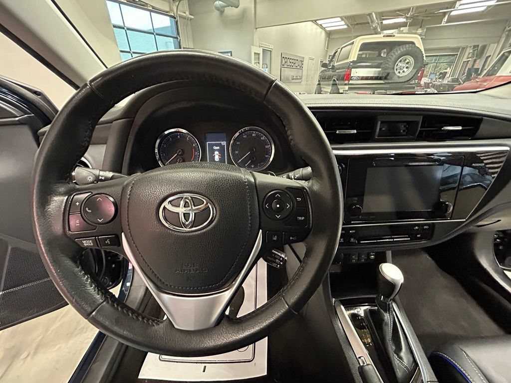 Used 2017 Toyota Corolla XSE w/ Carpet Mat Package (TMS) FWD image 8