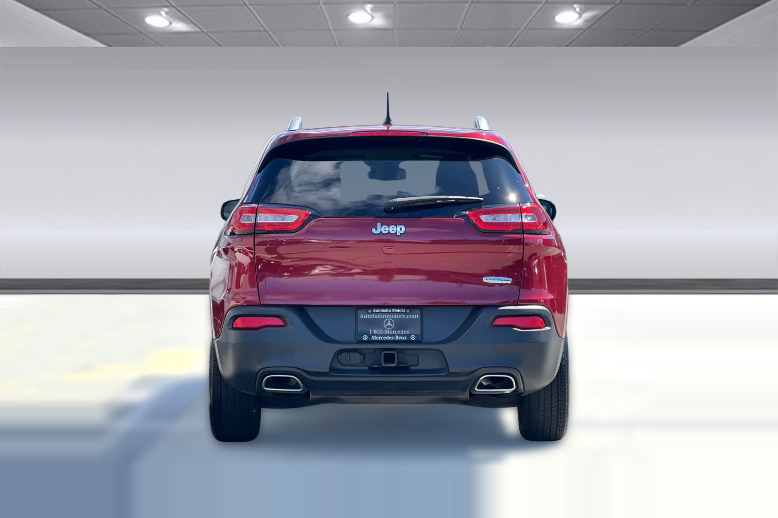 Used 2015 Jeep Cherokee Latitude w/ Comfort/Convenience Group FWD image 9