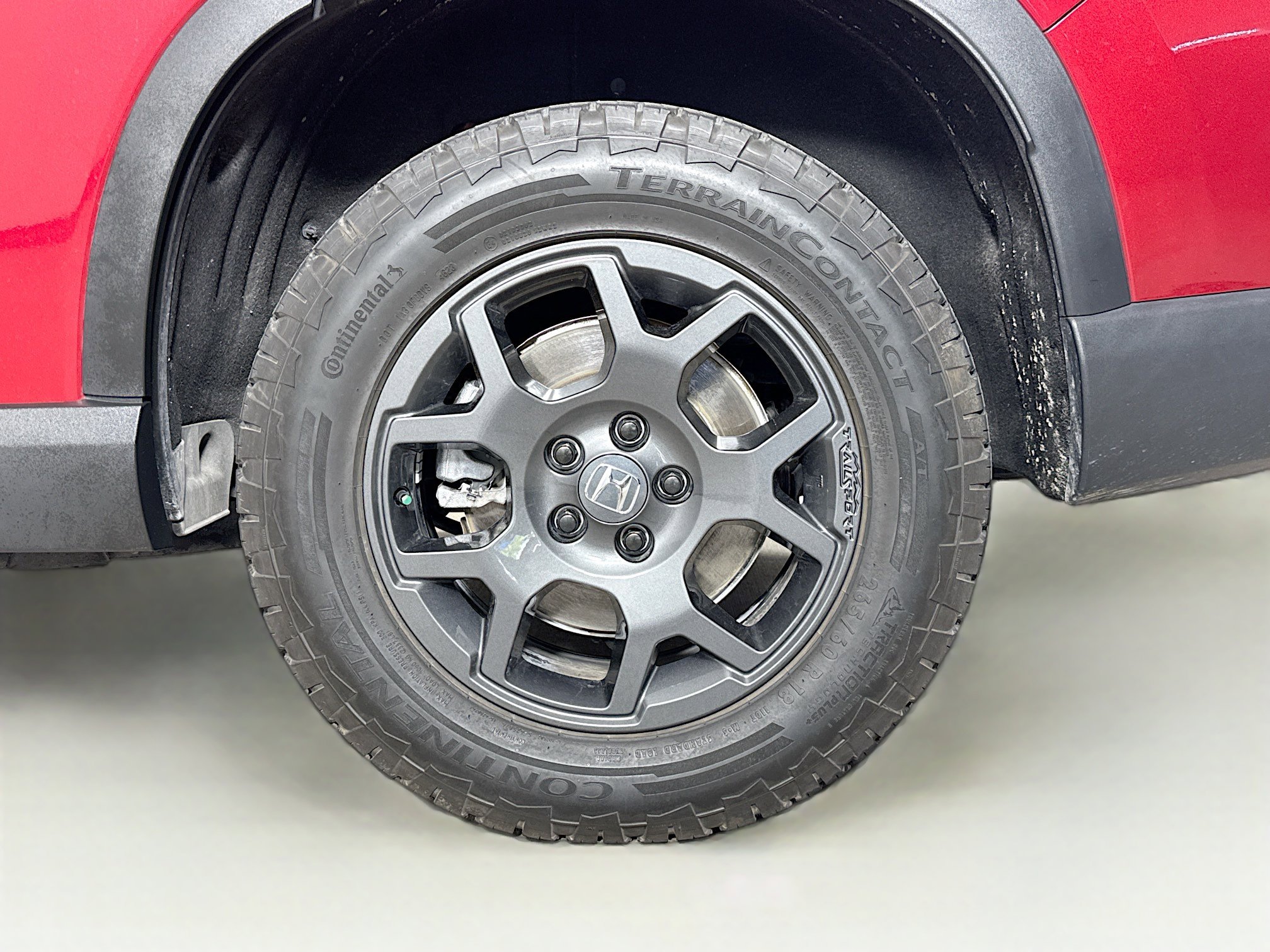 Certified 2024 Honda Pilot TrailSport image 38