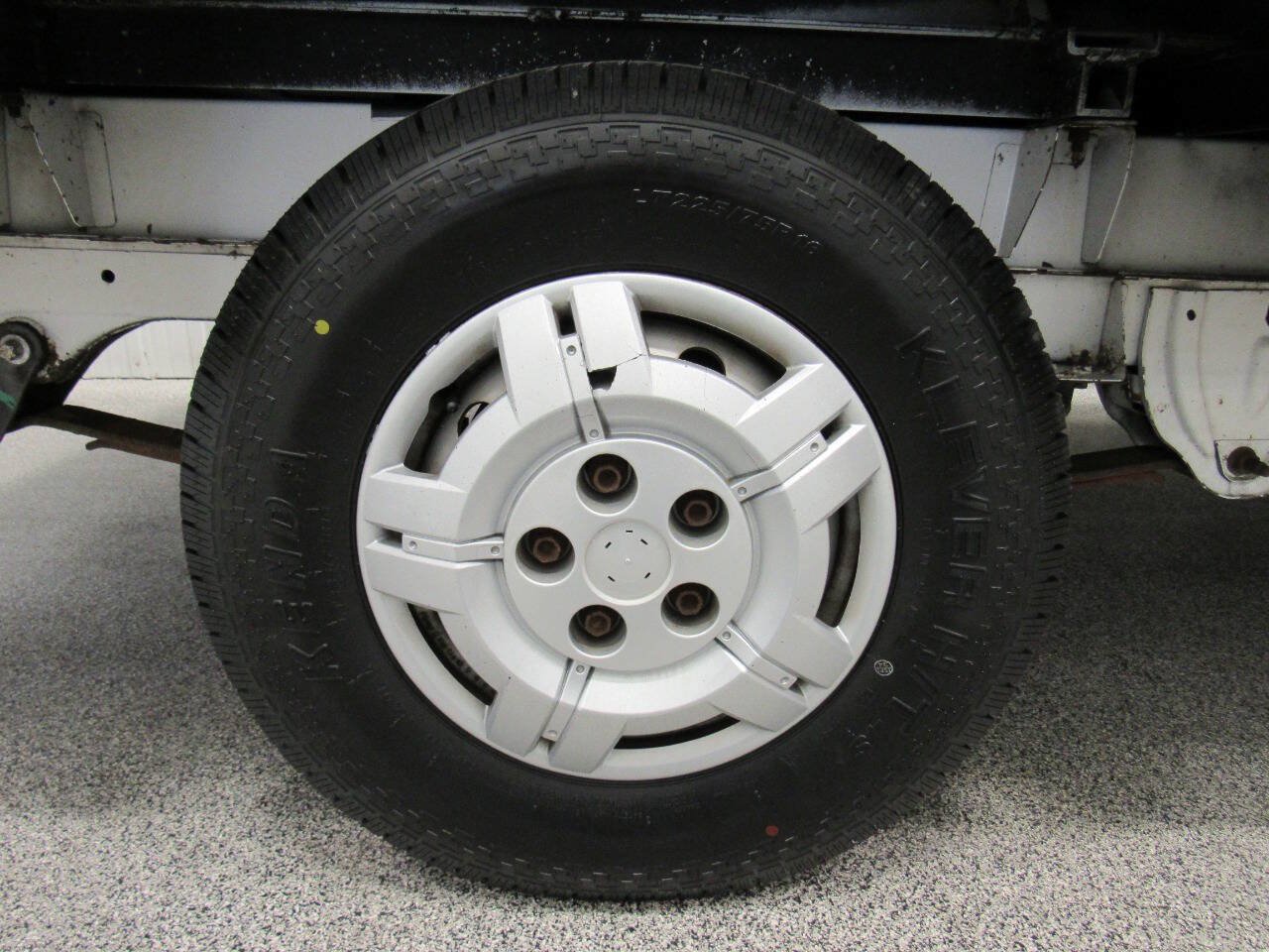 Used 2016 RAM ProMaster 2500 w/ Premium Appearance Group FWD image 14