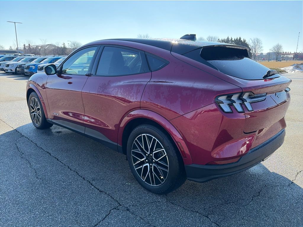 Used 2025 Ford Mustang Mach-E Premium image 5