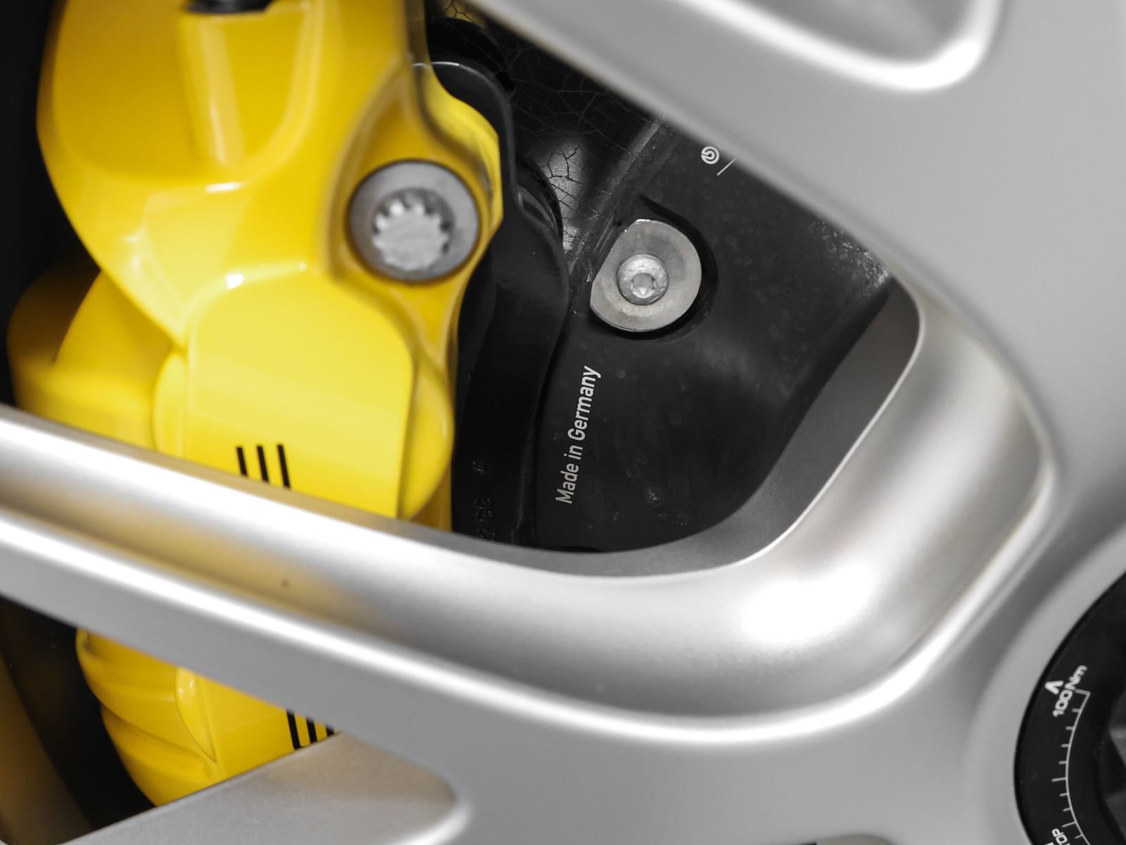 Certified 2025 Porsche 718 Boxster Spyder RS RWD image 29