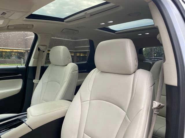 Used 2022 Buick Enclave Premium w/ Experience Buick Package AWD/4WD image 2