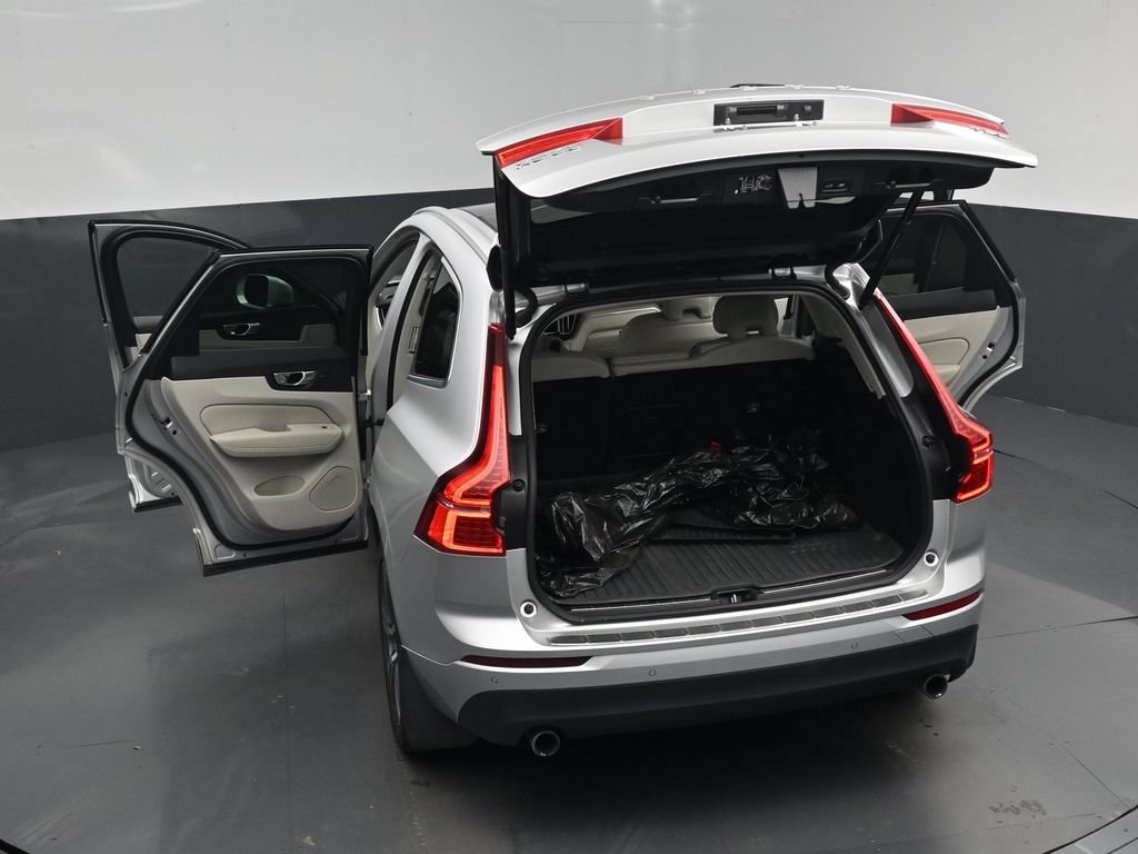 Used 2021 Volvo XC60 T5 Momentum w/ Advanced Package AWD/4WD image 30