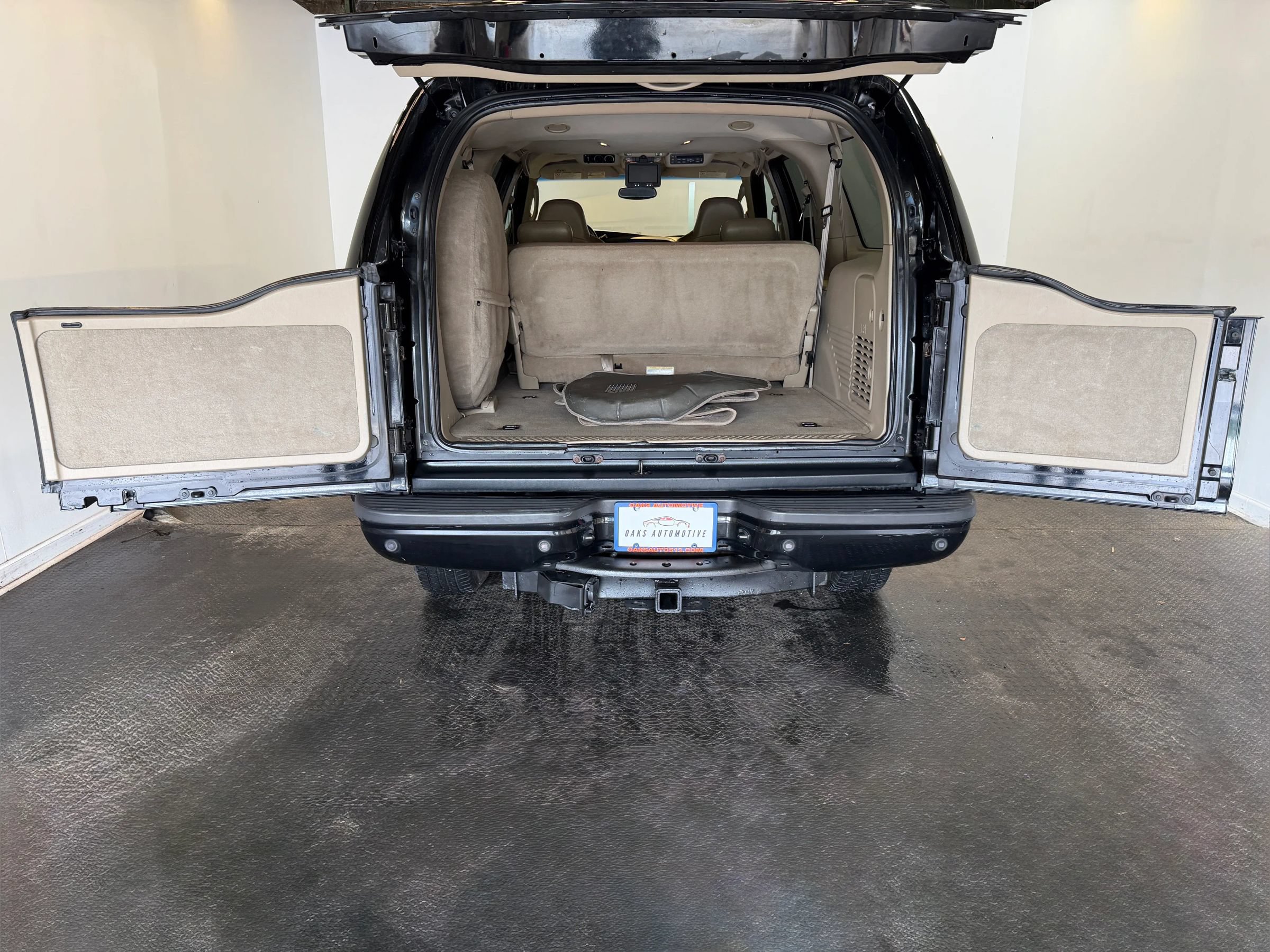 Used 2005 Ford Excursion Limited AWD/4WD image 39