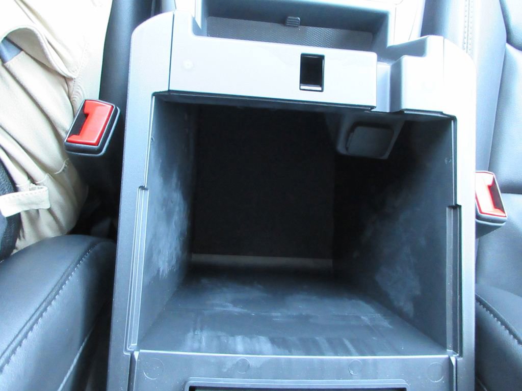 Used 2023 Ford Explorer XLT w/ Equipment Group 202A AWD/4WD image 29