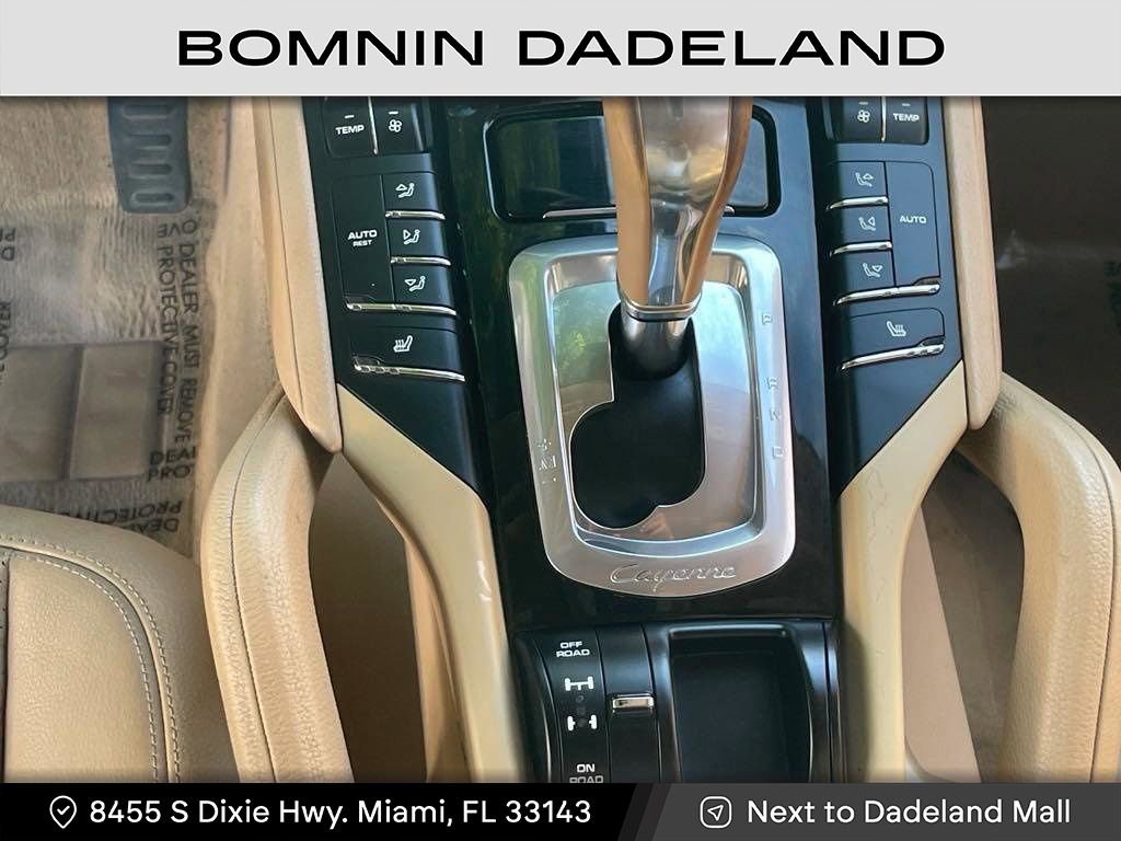 Used 2014 Porsche Cayenne Platinum Edition image 18