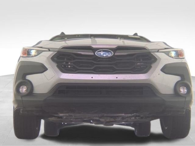 Used 2025 Subaru Crosstrek 2.0i Premium image 2