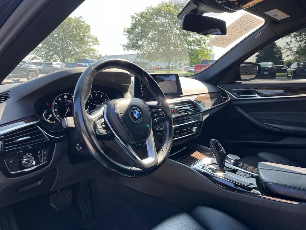 Used 2018 BMW 540i xDrive AWD/4WD image 16