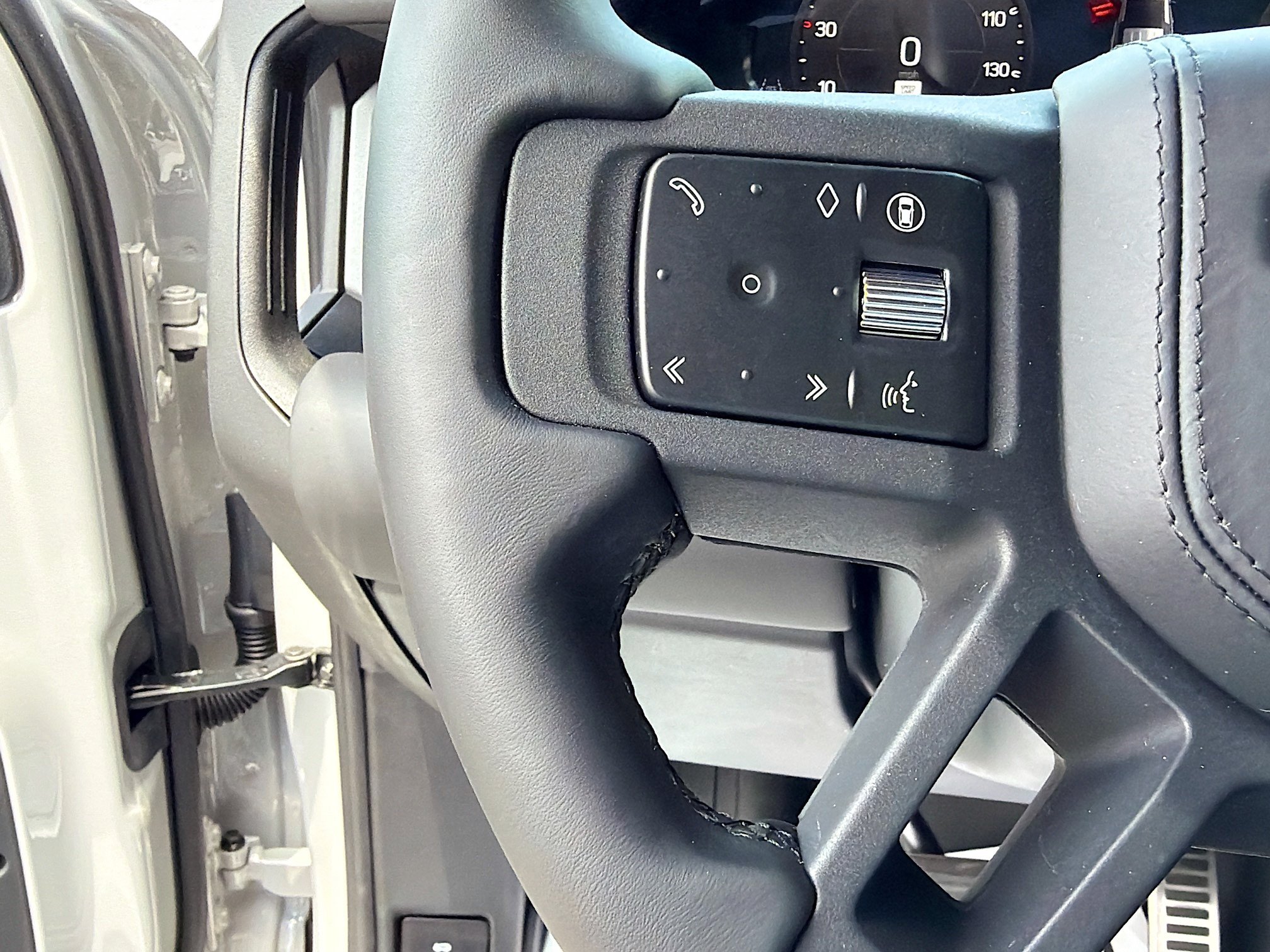 New 2026 Land Rover Defender 110 X AWD/4WD image 36
