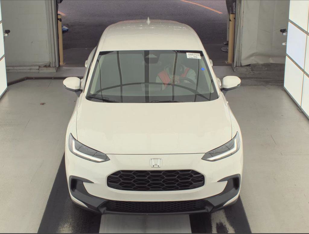 Used 2025 Honda HR-V LX image 4