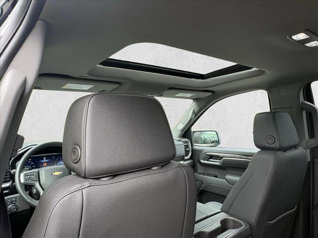Used 2025 Chevrolet Silverado 1500 LTZ w/ LTZ Premium Package image 13