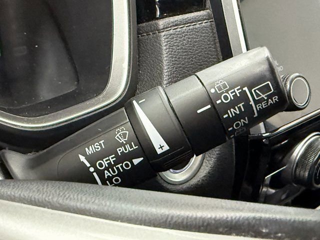 Used 2021 Honda CR-V Touring image 13