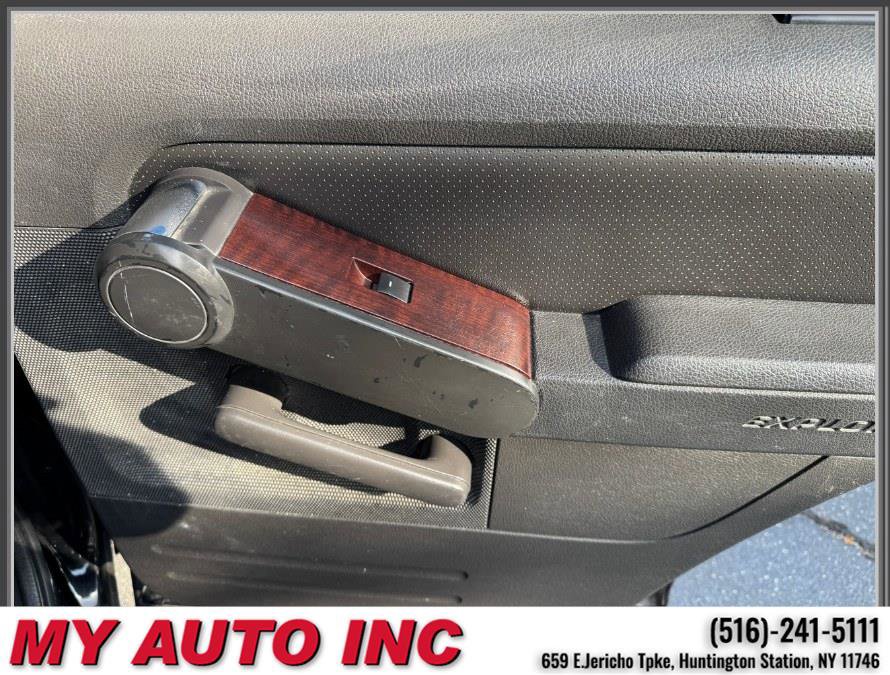 Used 2010 Ford Explorer Limited image 31