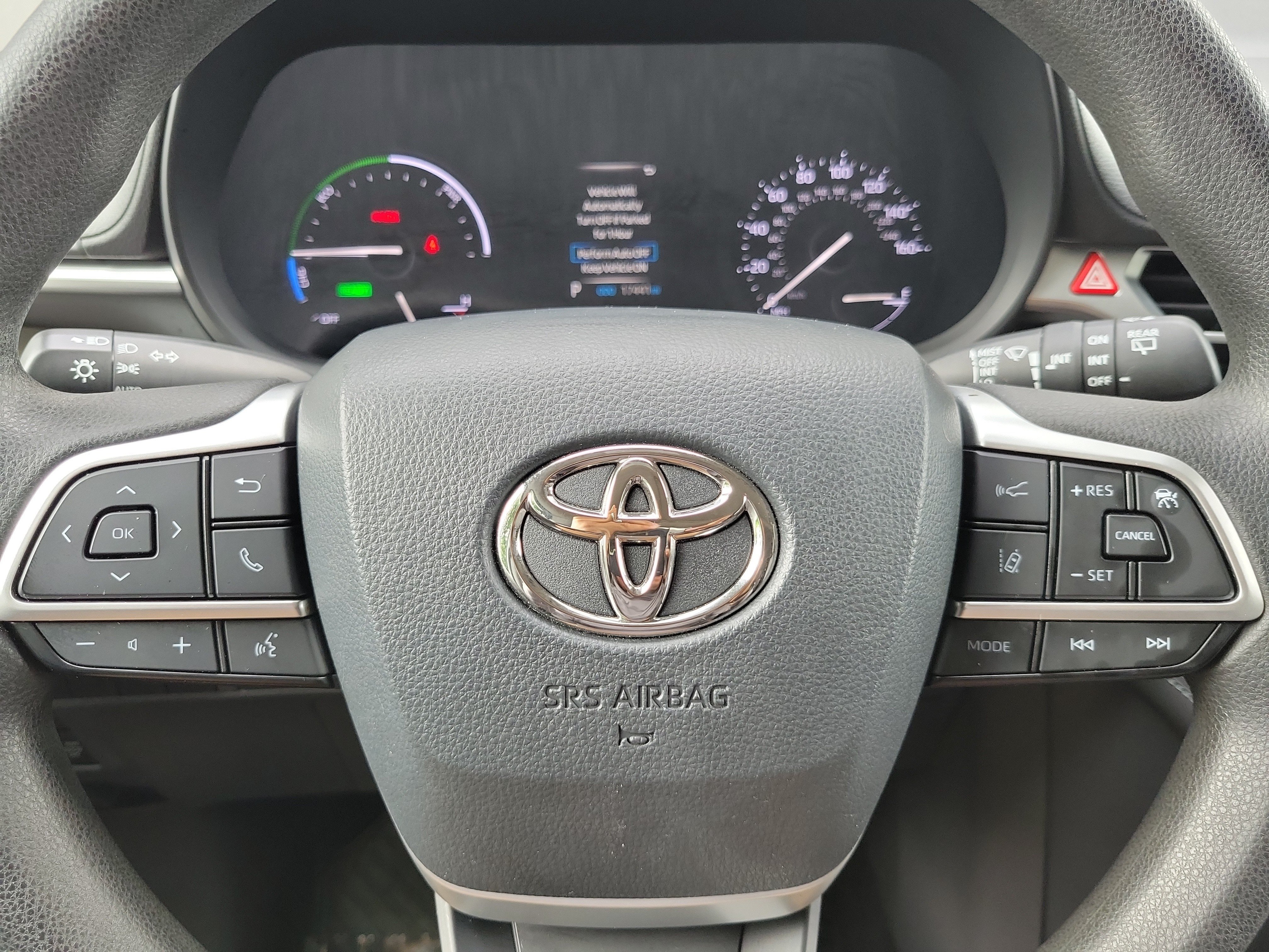 Used 2021 Toyota Sienna LE w/ LE Plus Package FWD image 24