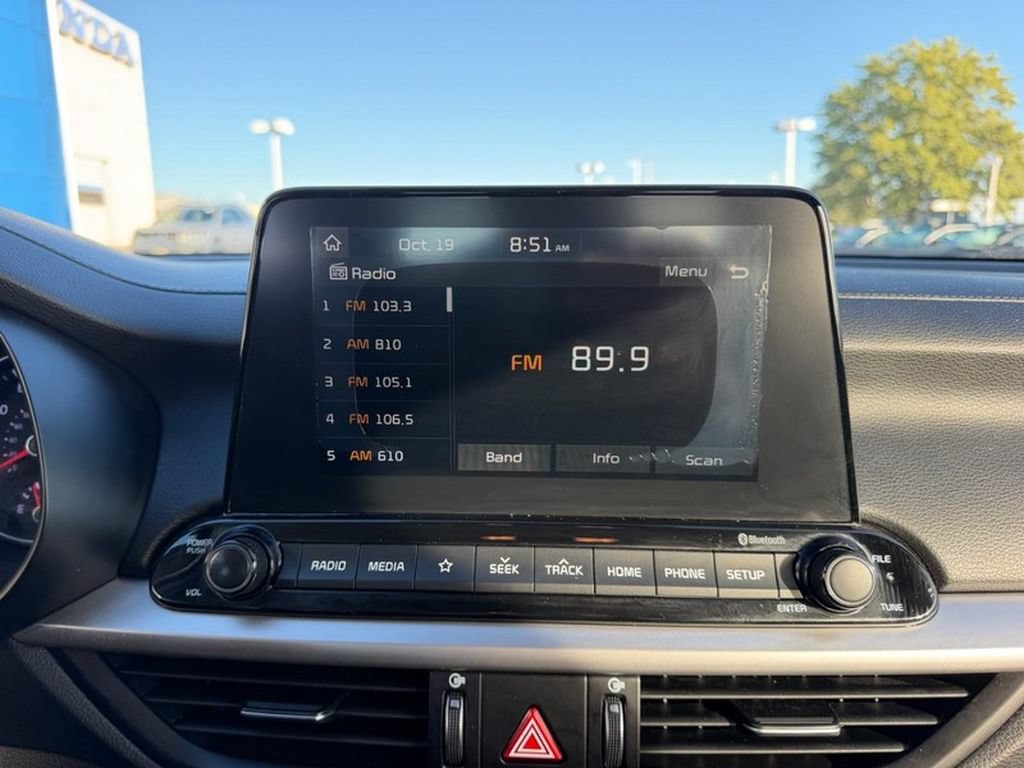 Used 2019 Kia Forte LXS FWD image 12