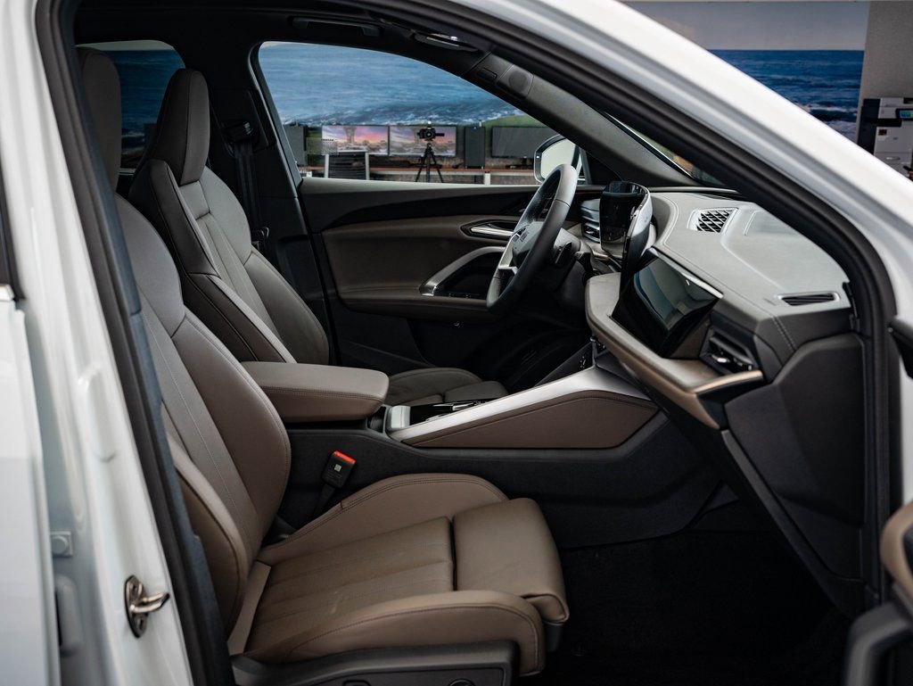 New 2025 Audi Q5 Premium Plus image 22