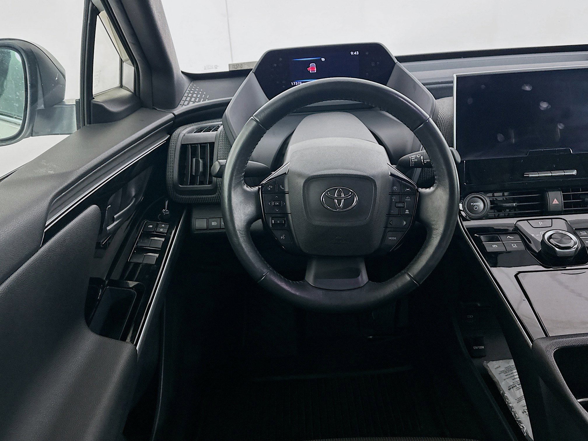 Used 2024 Toyota bZ4X XLE w/ Weather Package image 17