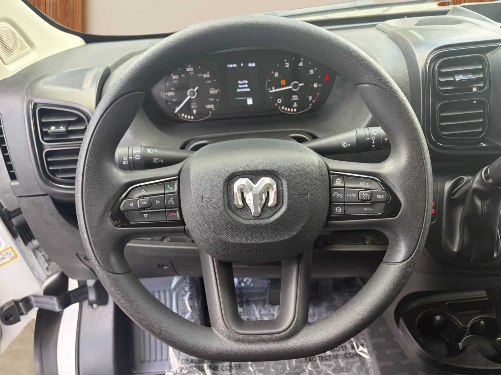 Used 2025 RAM ProMaster 2500 w/ Convenience Group FWD image 10