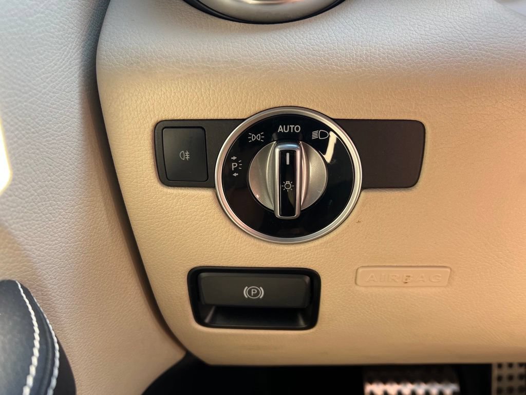 Used 2015 Mercedes-Benz SLK 250 image 15