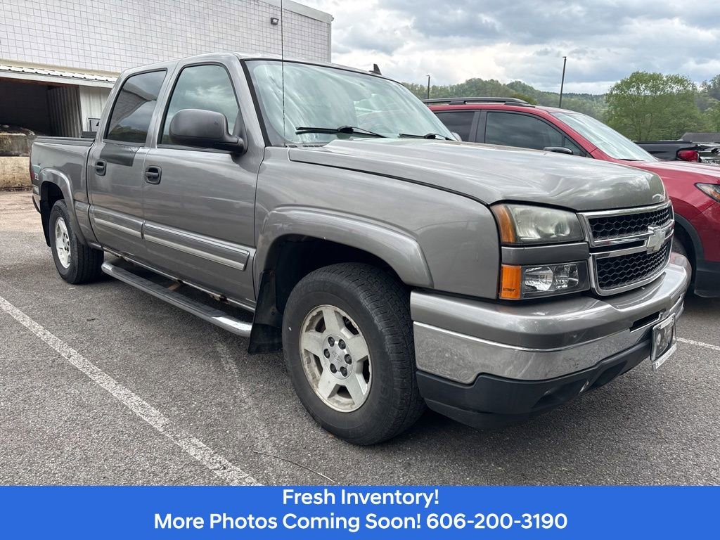 Used 2006 Chevrolet Silverado 1500 LT w/ Onstar Plus Package image 2