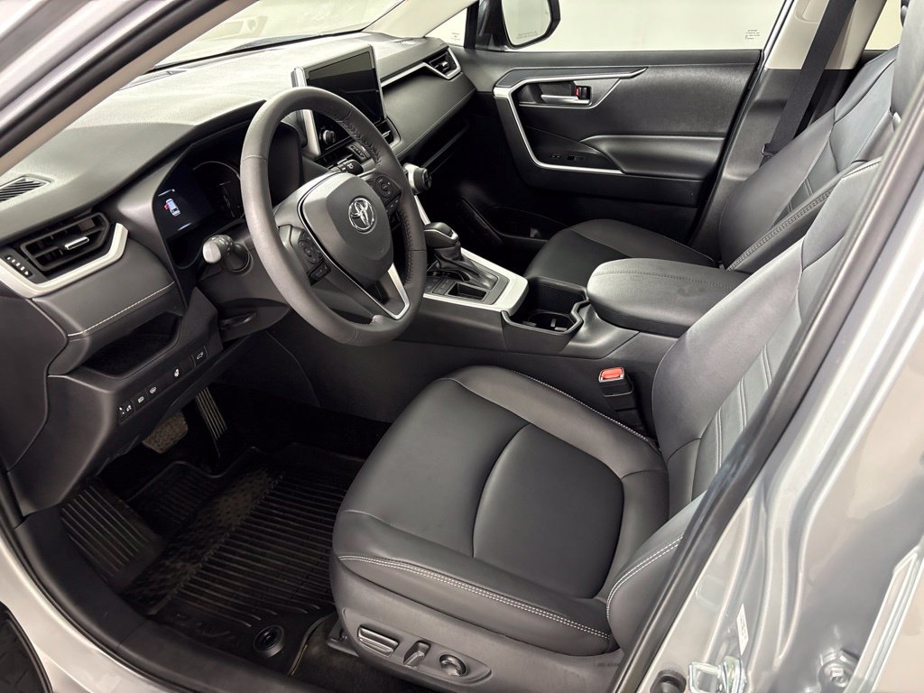 Used 2025 Toyota RAV4 XLE Premium w/ Weather Package FWD image 28