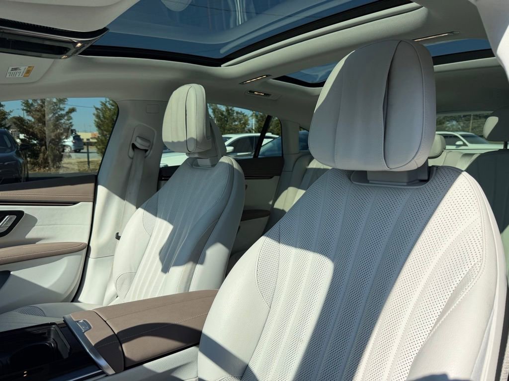 Used 2022 Mercedes-Benz EQS 450+ Sedan w/ AMG Line Exterior image 10