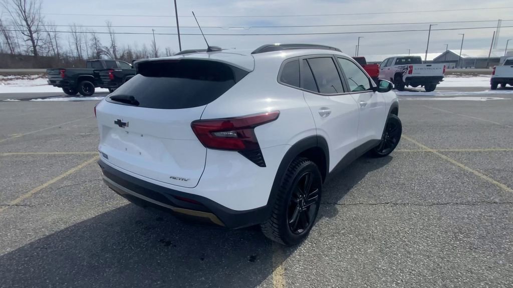 Used 2025 Chevrolet Trax ACTIV w/ Driver Confidence Package image 8