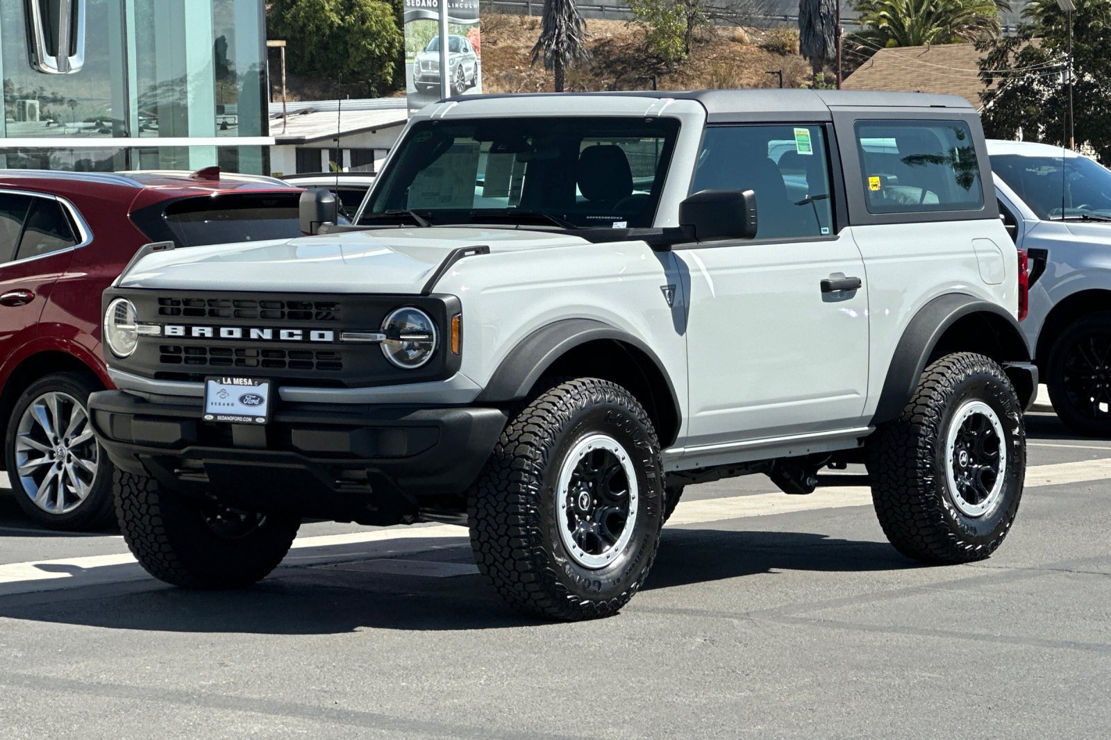 New 2026 Ford Bronco 2-Door w/ Sasquatch Package AWD/4WD image 7