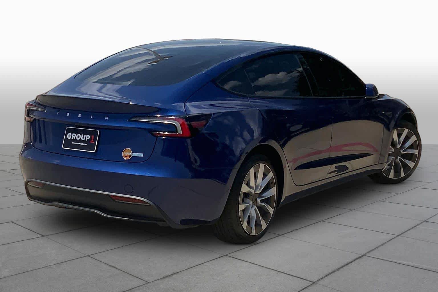 Used 2025 Tesla Model 3 Long Range RWD image 12