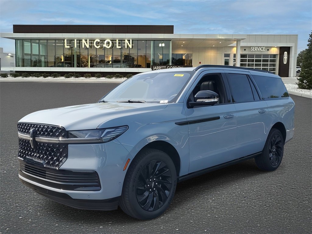 New 2025 Lincoln Navigator L Reserve w/ Jet Appearance Package image 2