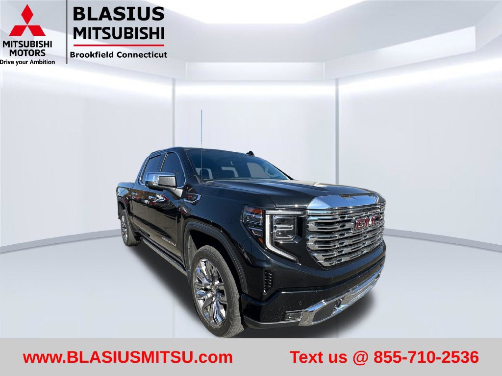 Used 2023 GMC Sierra 1500 Denali w/ Denali Reserve Package AWD/4WD image 5