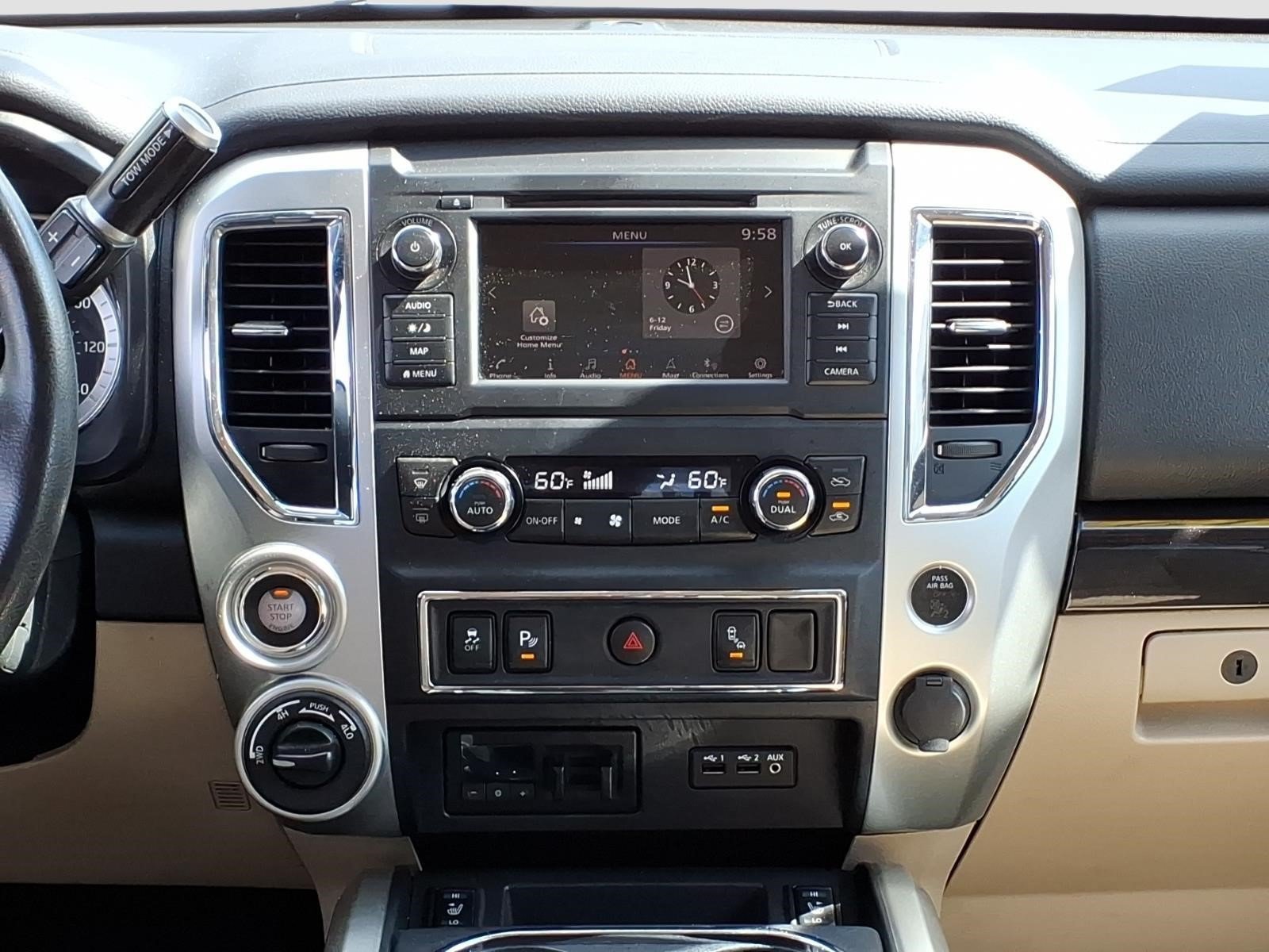Used 2019 Nissan Titan SV w/ SV Convenience Package AWD/4WD image 16